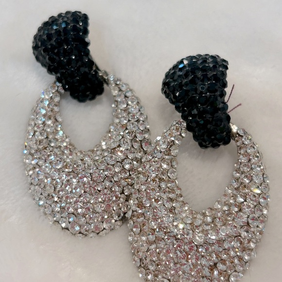 VINTAGE BELLINI BLK/CLEAR SWAROFSKI CRYSTAL LOADED GLITZ EARRINGS - Picture 7 of 15